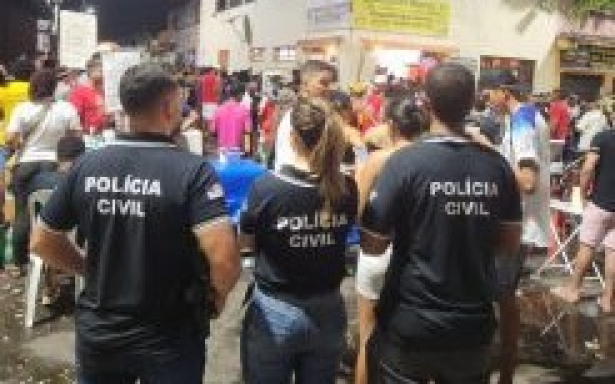 Polícia promove ação educativa sobre venda de bebidas em garrafas de vidro